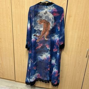 Women’s Torrid Tiger Kimono Sheer Purple Black Lace Kimono Size 1X
